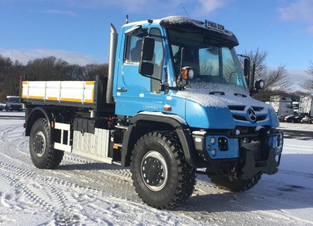 Mercedes-BenzUnimog